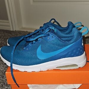 Nike Teal Blue Sneakers